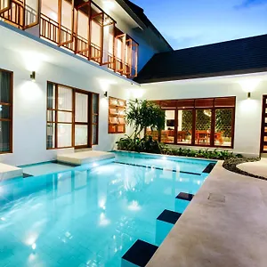 Pudak Sari Unizou Hostel Kuta Lombok